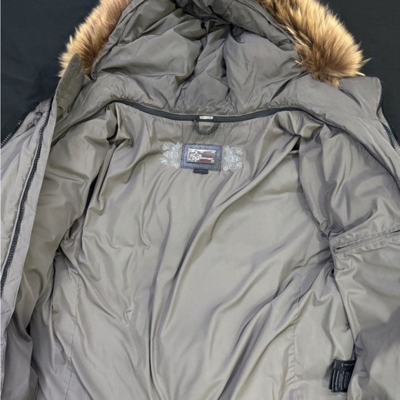 Mackage Original DIXON 2-in-1 Nordic down bomber with natural fur - Picture 7 of 15